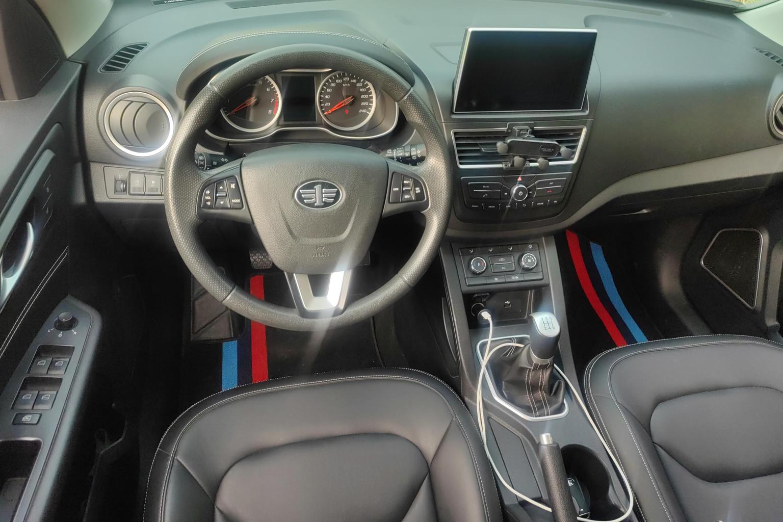 Bestune X40 2017 1.6L МКПП zun xiang xing