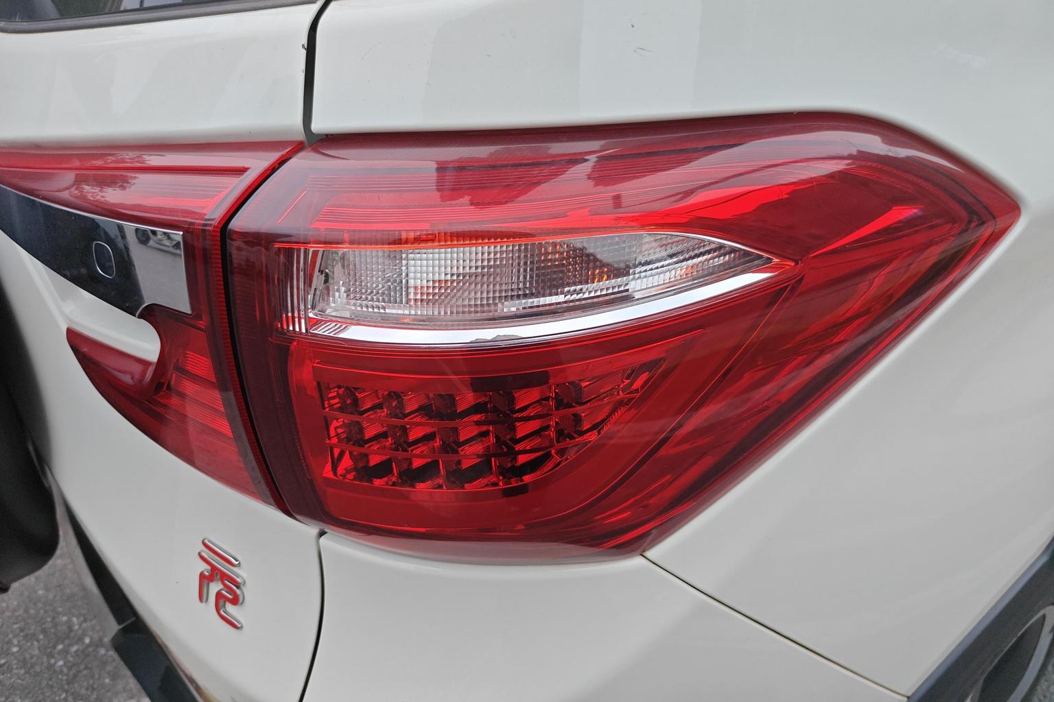 BYD Yuan 2016 1.5TID АКПП zun rong xing