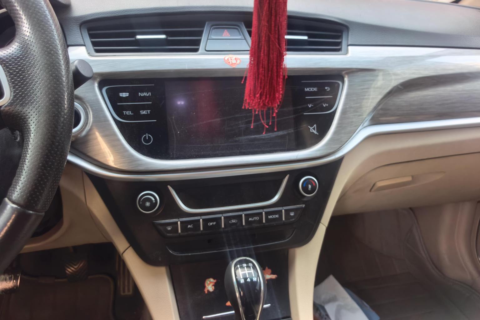 Geely EMGrand 2016 san xiang 1.5L МКПП Люкс