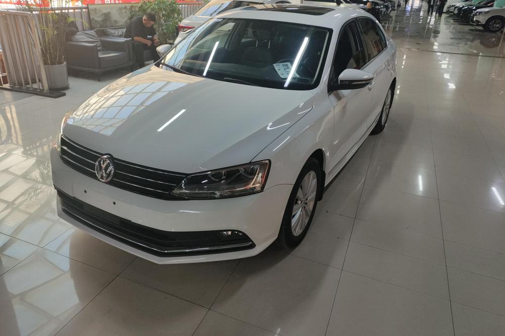 Volkswagen Sagitar