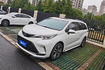 Toyota Granvia 2.5L 2WD Luxury 2024