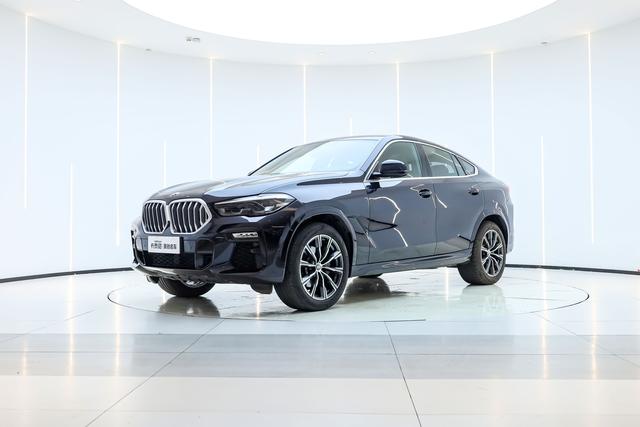 BMW X6 M 2021 года выпуска