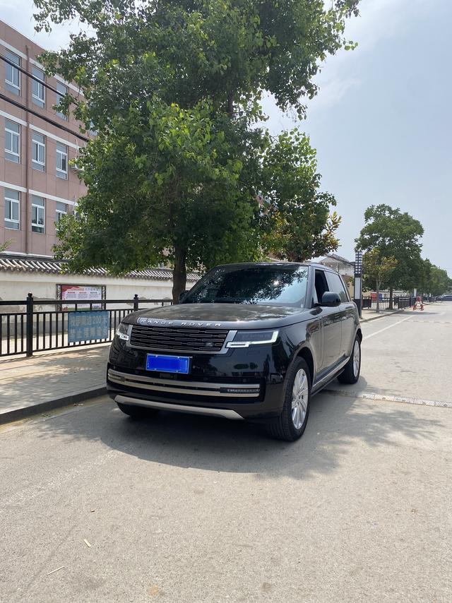 Land Rover Range Rover Evoque 2024 года выпуска