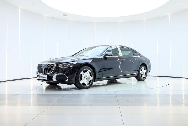 Mercedes-Benz S-klasse 2024 года выпуска