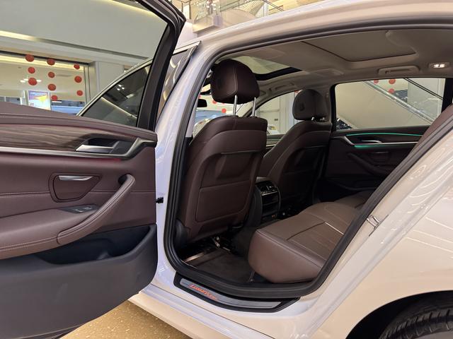 BMW 5 series 2021 Белый из Китая