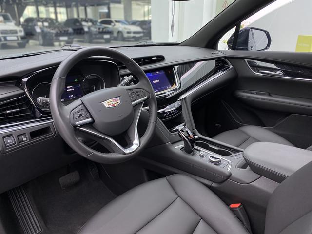 Cadillac XT6 2021 — фото 28