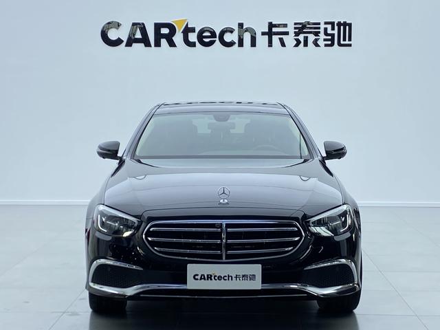Mercedes Benz E-Class 2022 — фото 2