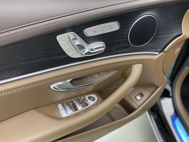 Mercedes Benz E-Class 2022 — фото 30