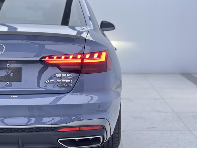 Audi A4L id 3804093 из Китая 7