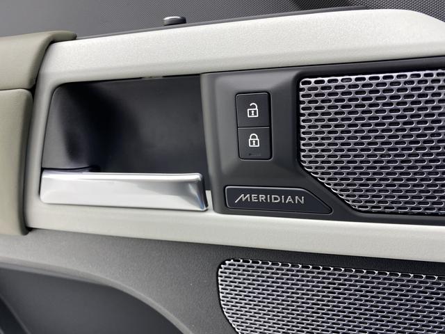 Land Rover Defender 2022 90 P 300 X-DYNAMIC HSE — фото 15
