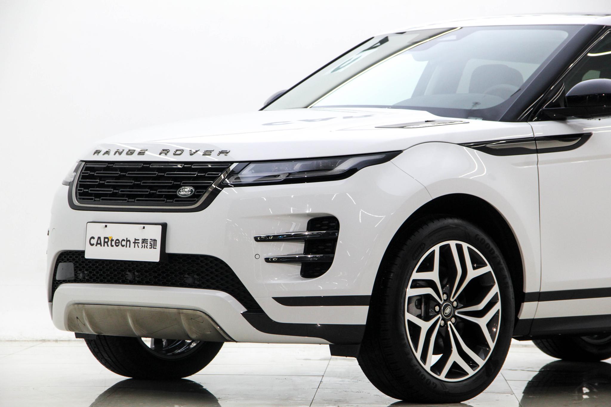 Land Rover Range Rover Evoque 2024 L 2.0T SE