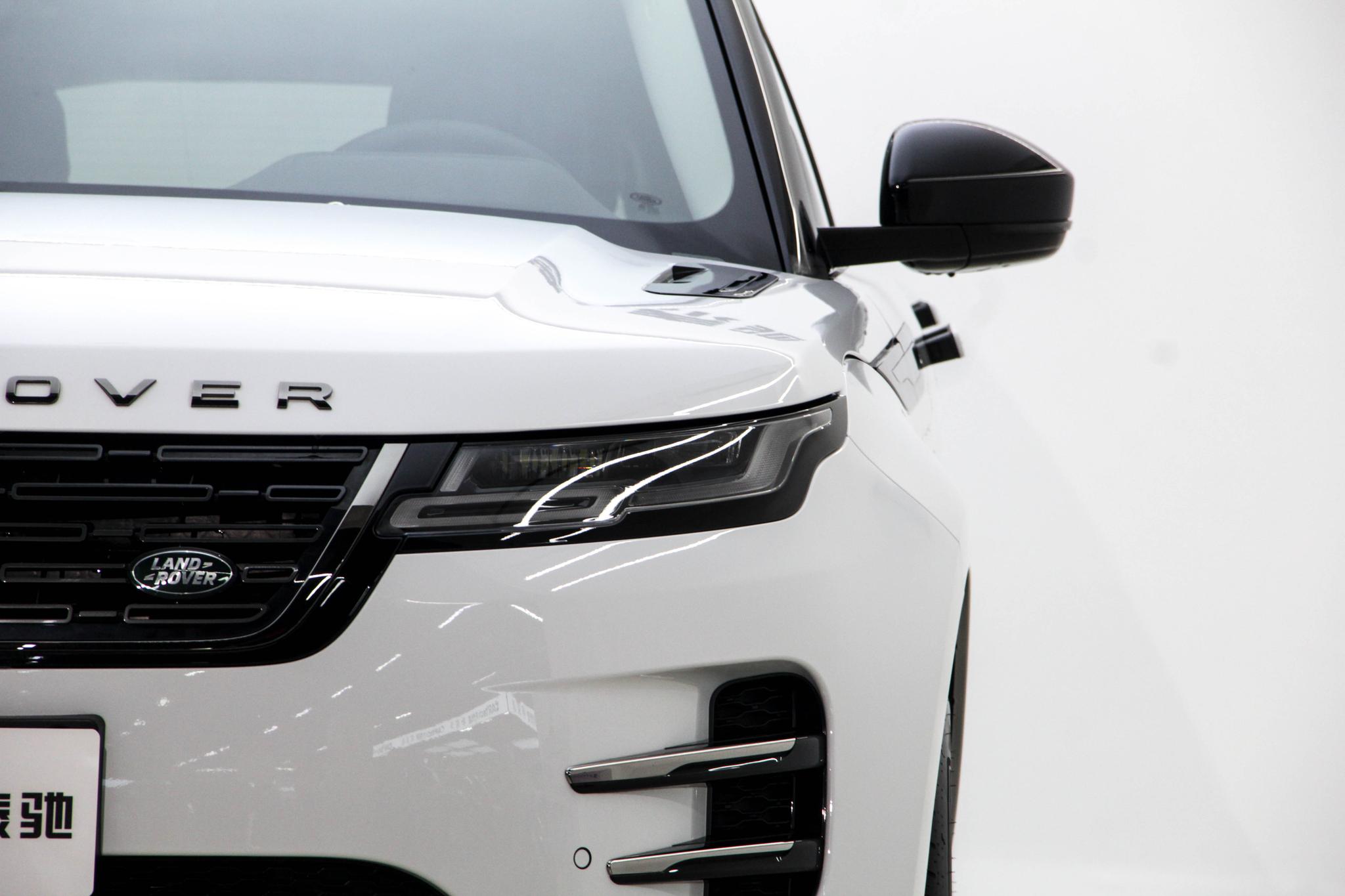 Land Rover Range Rover Evoque 2024 L 2.0T SE