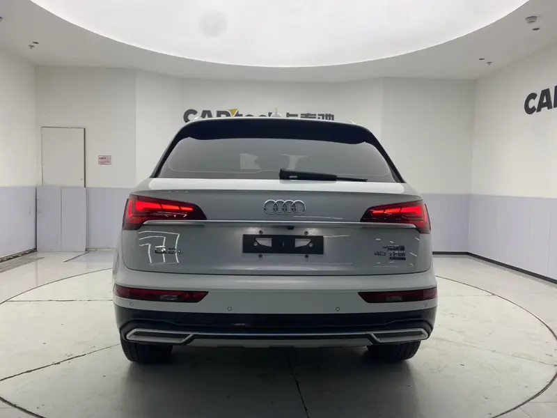 Audi Q 5 L 40 TFSI — фото 6