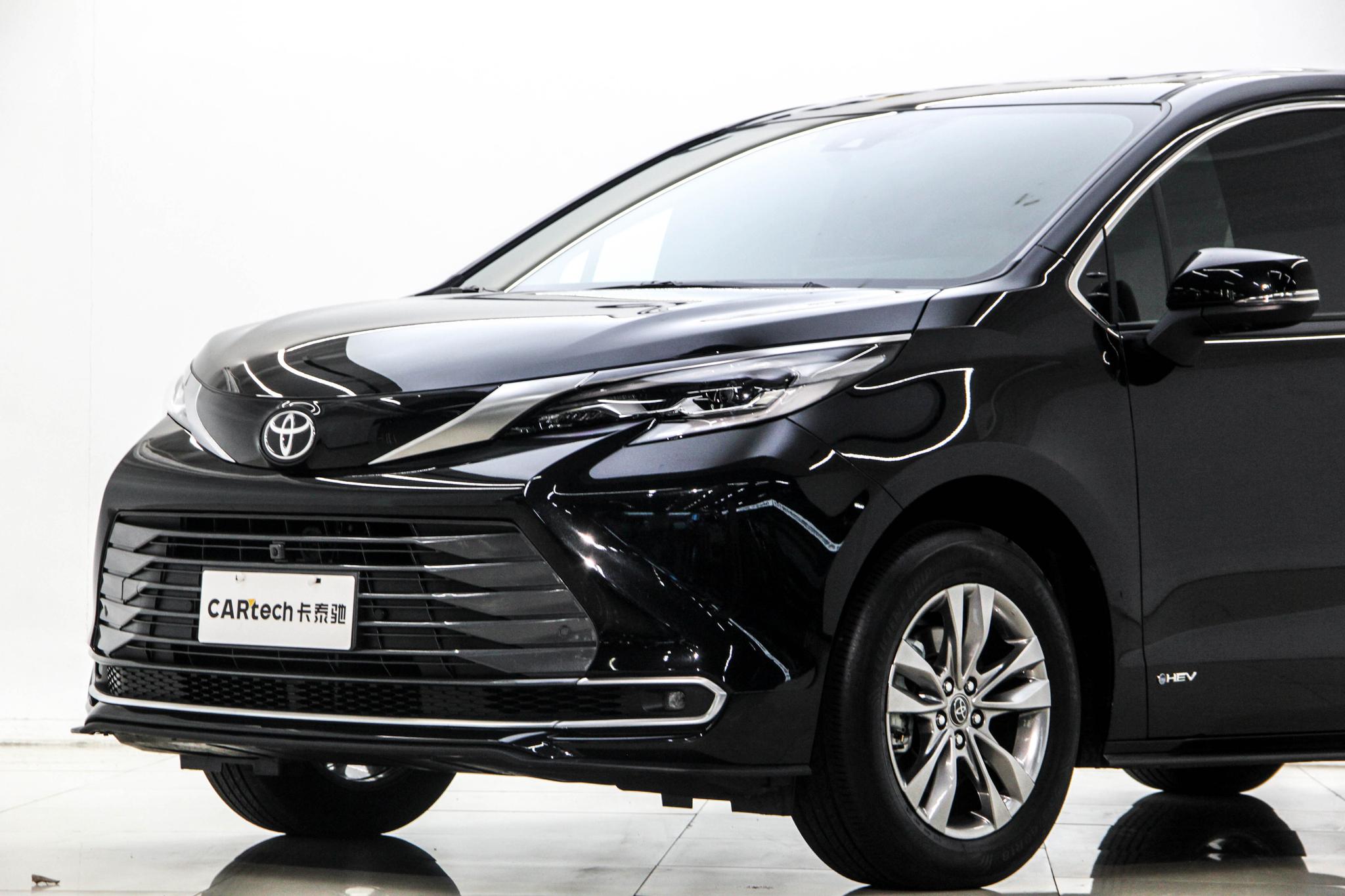 Toyota Sienna 2024 2.5L Luxury