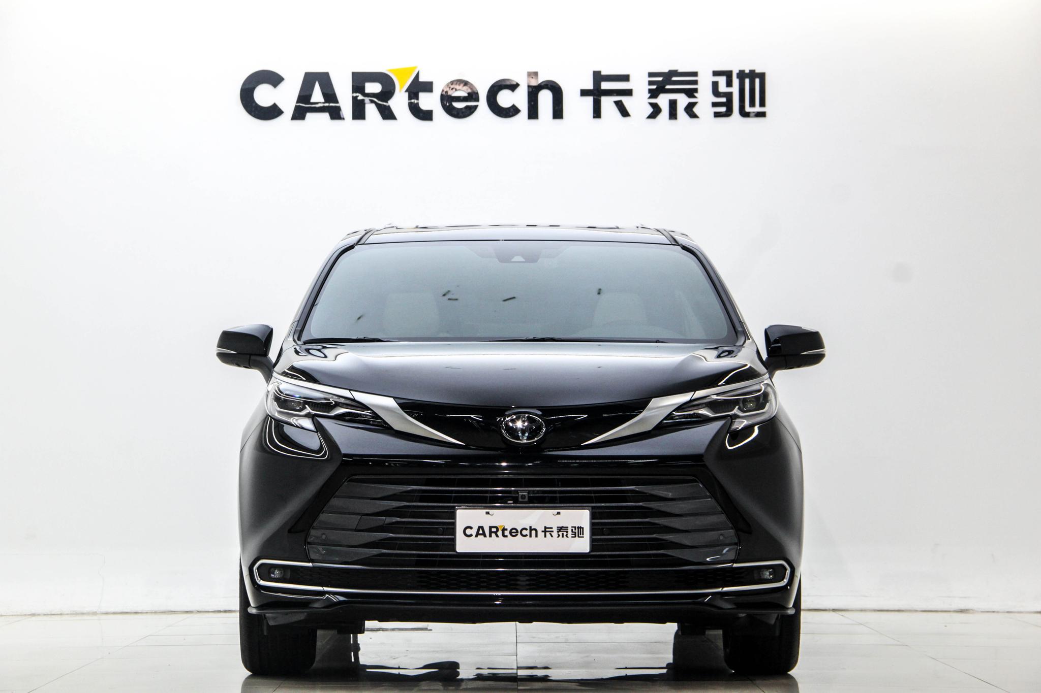 Toyota Sienna 2024 2.5L Luxury