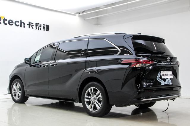 Toyota Sienna 2024 2.5 L 4 WD — фото 4