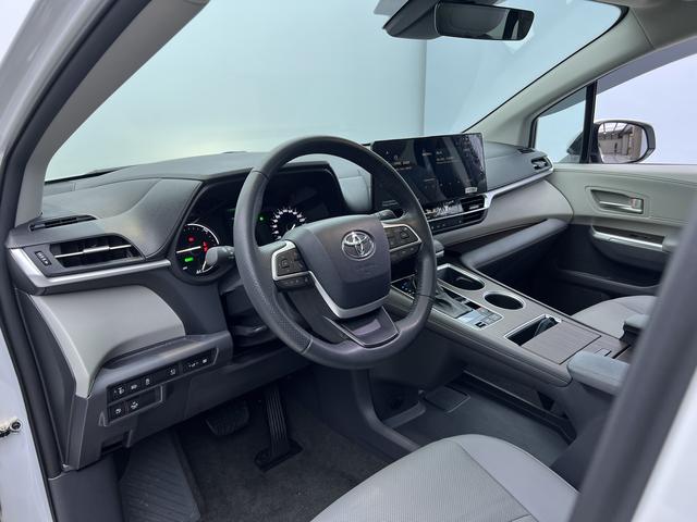 Toyota Grevia id 3781821 из Китая 14