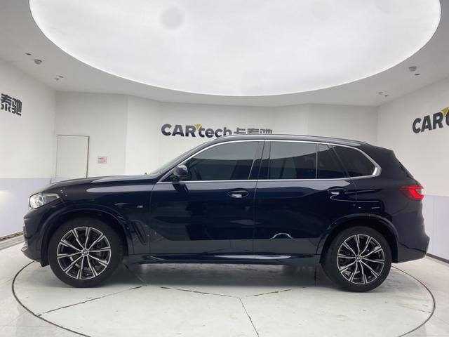 BMW X5 2019 x Drive 40i M — фото 4