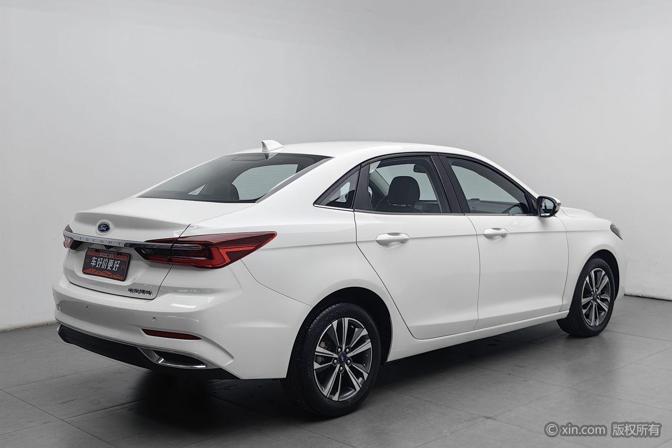 Ford Escort 2021 1.5L AT