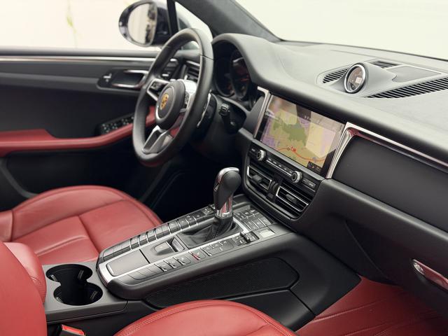 Porsche Macan id 3816872 из Китая 12