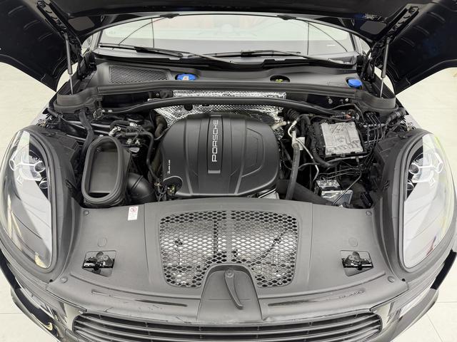 Porsche Macan id 3816872 из Китая 23