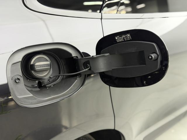 Porsche Macan id 3816872 из Китая 25