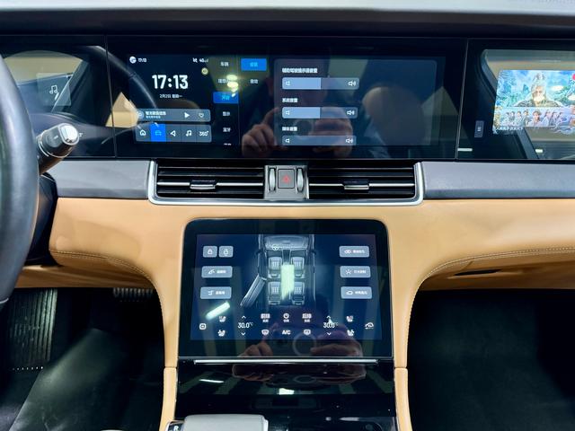 Ideal car Ideal ONE id 3837409 из Китая 13