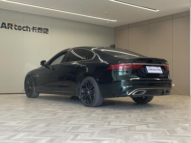 Jaguar XFL 2023 Зеленый из Китая