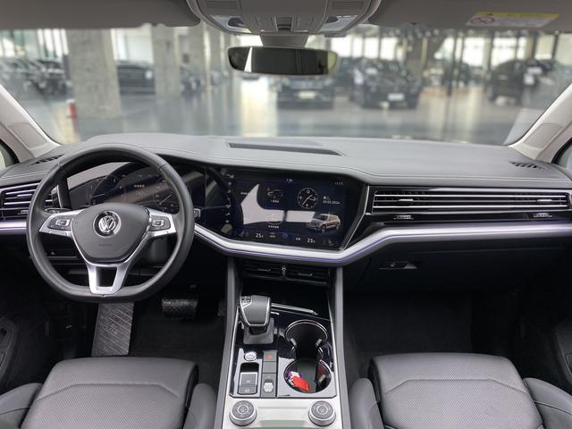 Volkswagen Touareg id 3810646 из Китая 11