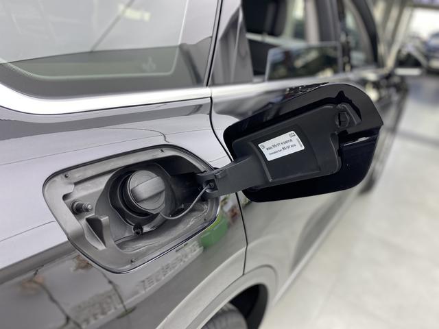 Volkswagen Touareg id 3810646 из Китая 16