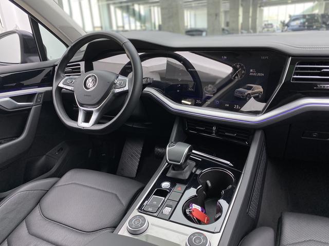 Volkswagen Touareg id 3810646 из Китая 23