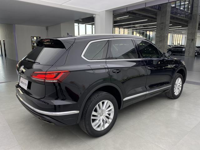 Volkswagen Touareg id 3810646 из Китая 27