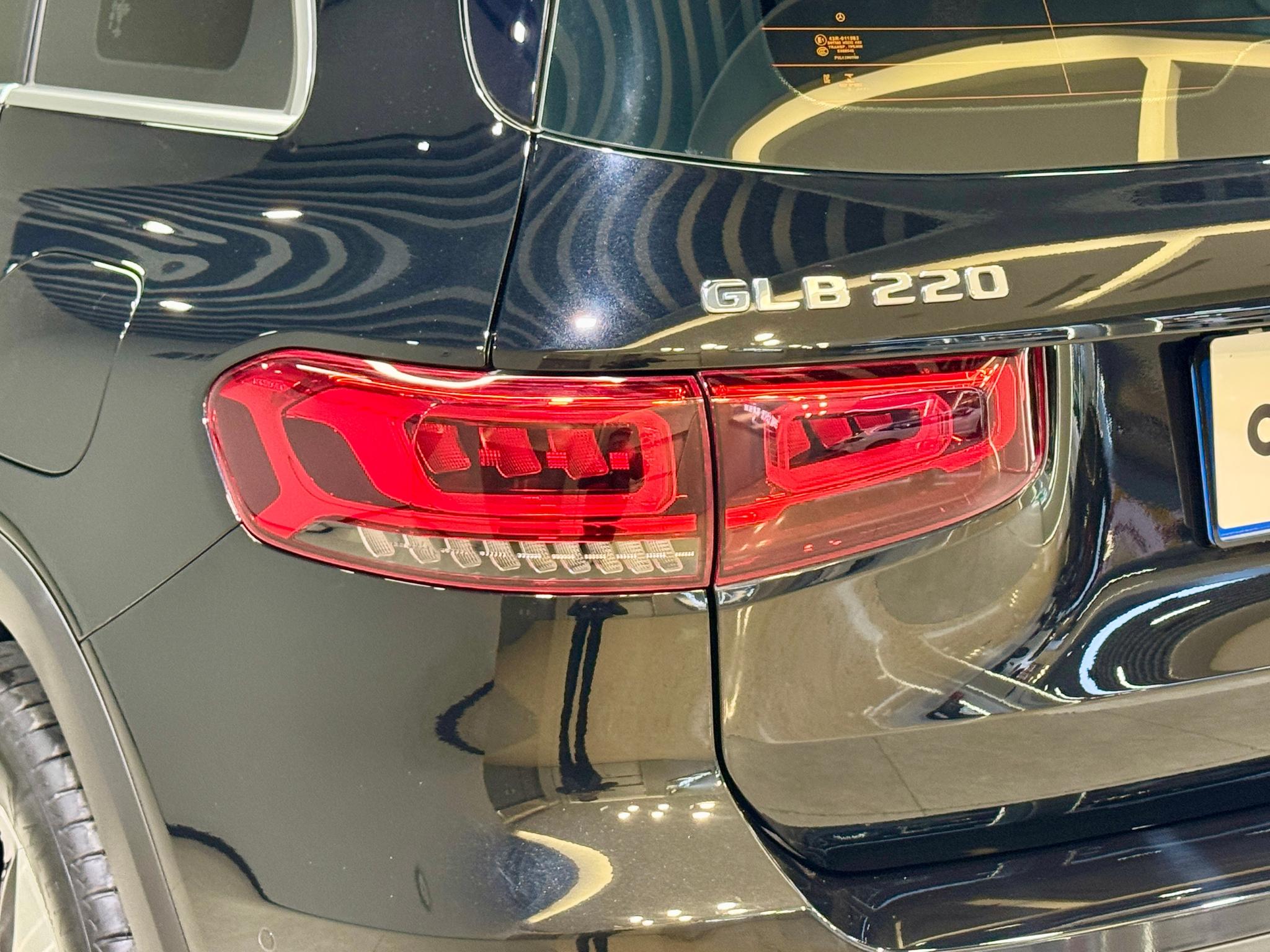 Mercedes-Benz GLB 2023 GLB 220 Fashion