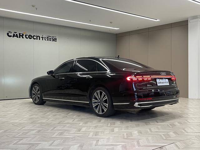 Audi A8 2023 A 8 L 45 TFSI quattro Luxury — фото 5