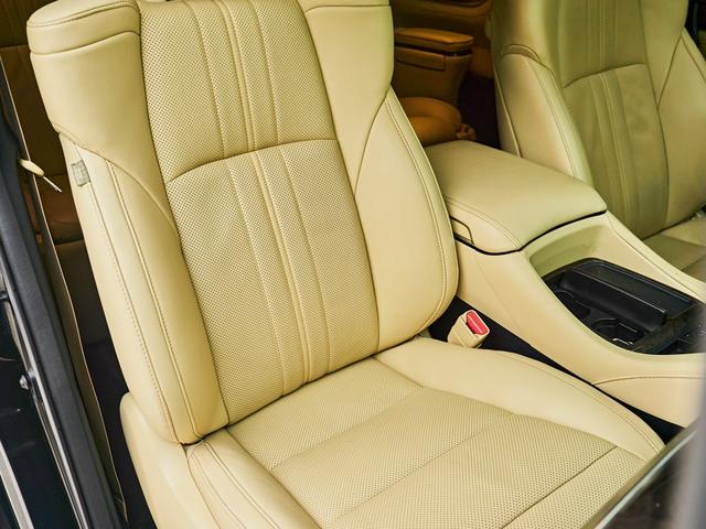 Toyota Vellfire 2021 2.5 L HV — фото 17