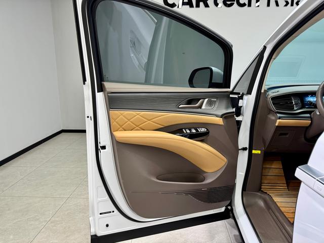 Denza D9 DM id 3775273 из Китая 10