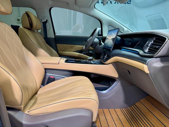 Denza D9 DM id 3775273 из Китая 27