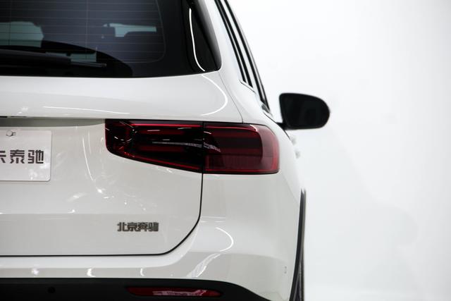 Mercedes-Benz GLB 2024 GLB 200 — фото 9