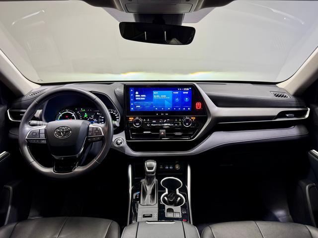 Toyota Highlander 2024 Черный из Китая, фото 6