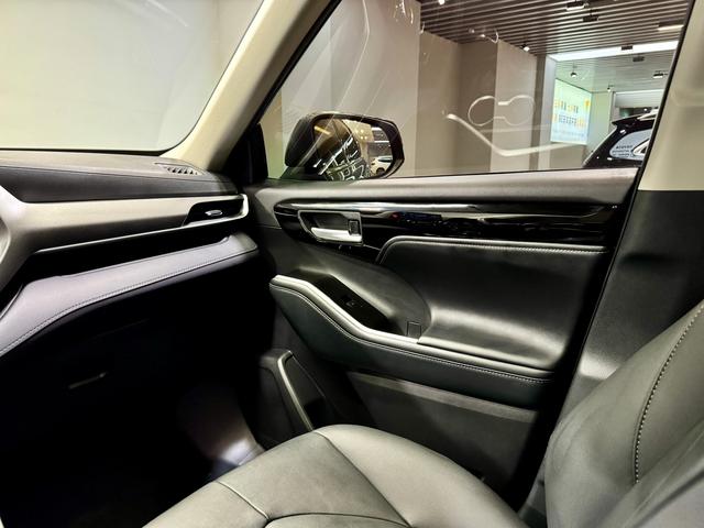 Toyota Highlander id 3837407 из Китая 13