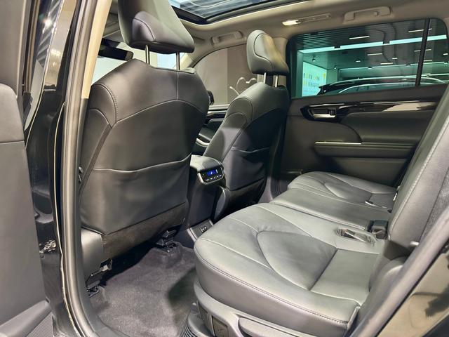 Toyota Highlander id 3837407 из Китая 24