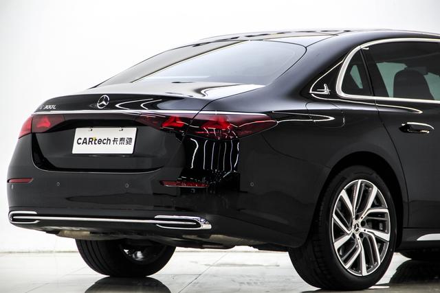 Mercedes-Benz E-Class 2024 E 300 L — фото 10