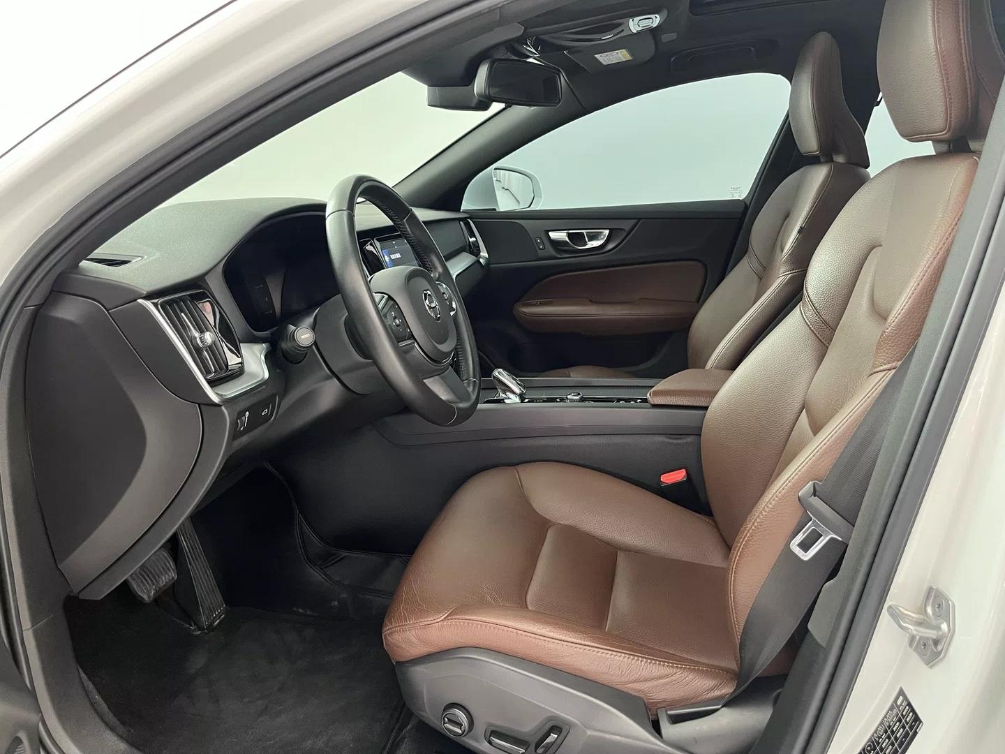 Volvo S60 2022 B4 Luxury