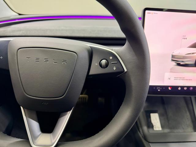 Tesla Model 3 2025 Белый из Китая