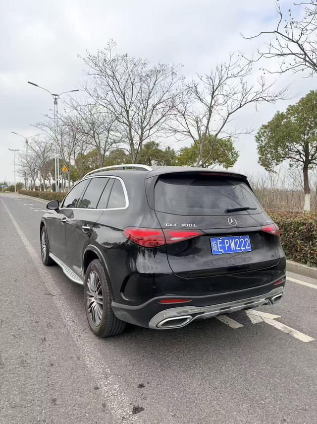 Mercedes-Benz GLC 2024 Черный из Китая, фото 4