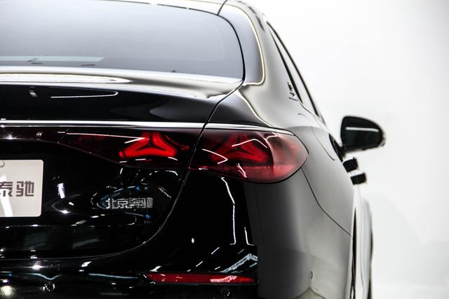 Mercedes-Benz E-Class 2025 E 300 L Luxury — фото 9