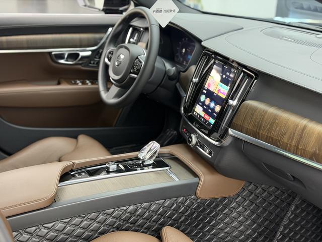 Volvo S90 id 3768829 из Китая 32