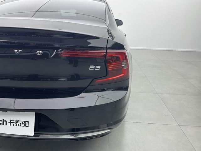 Volvo S90 id 3768829 из Китая 33
