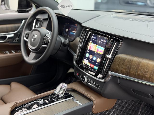 Volvo S90 id 3768829 из Китая 42