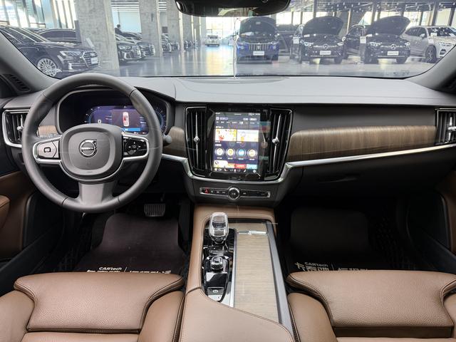 Volvo S90 id 3768829 из Китая 43